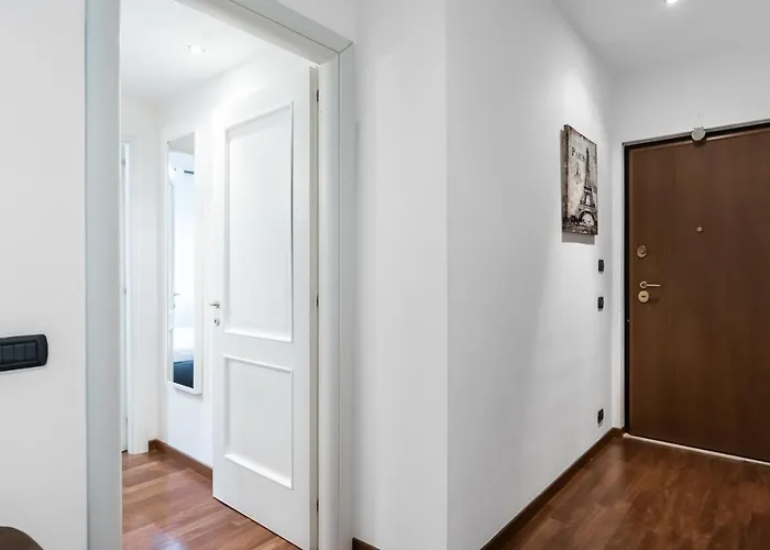 Centro Moderno E Spazioso Bilocale