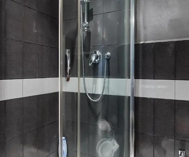 Centro Moderno E Spazioso Bilocale Appartement *